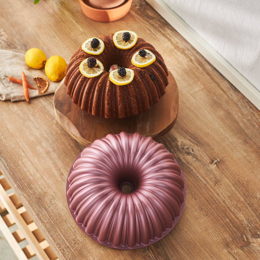 Karaca Cake Pro Aluminium Cast Decorative Cake Tin, 25.5cm, Pink