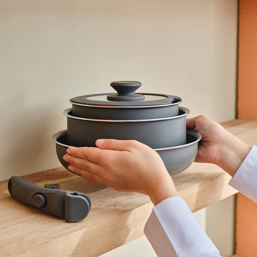 Karaca Comfort 6-Piece Induction Non-Stick Detachable Cookware Set, Black
