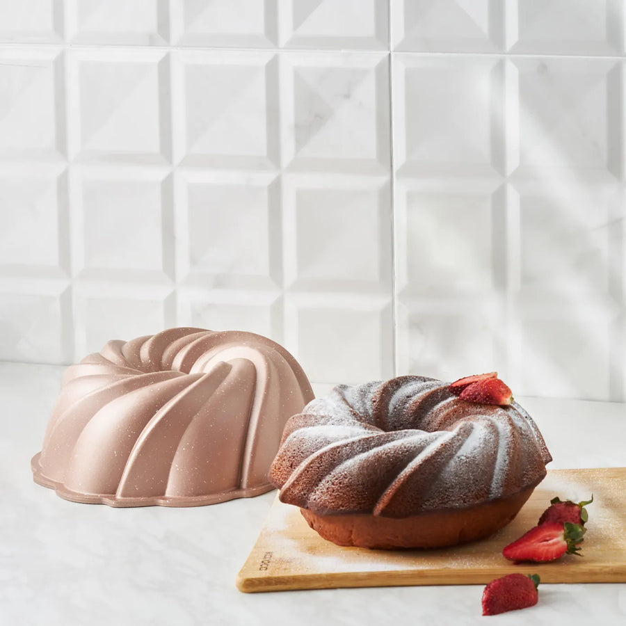 Karaca Aluminium Cast Decorative Cake Tin, 24cm, Pink