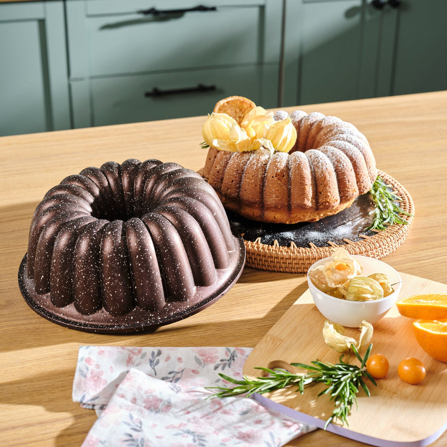 Karaca Cake Pro Lina Aluminium Cast Decorative Cake Tin, 25.5cm, Brown