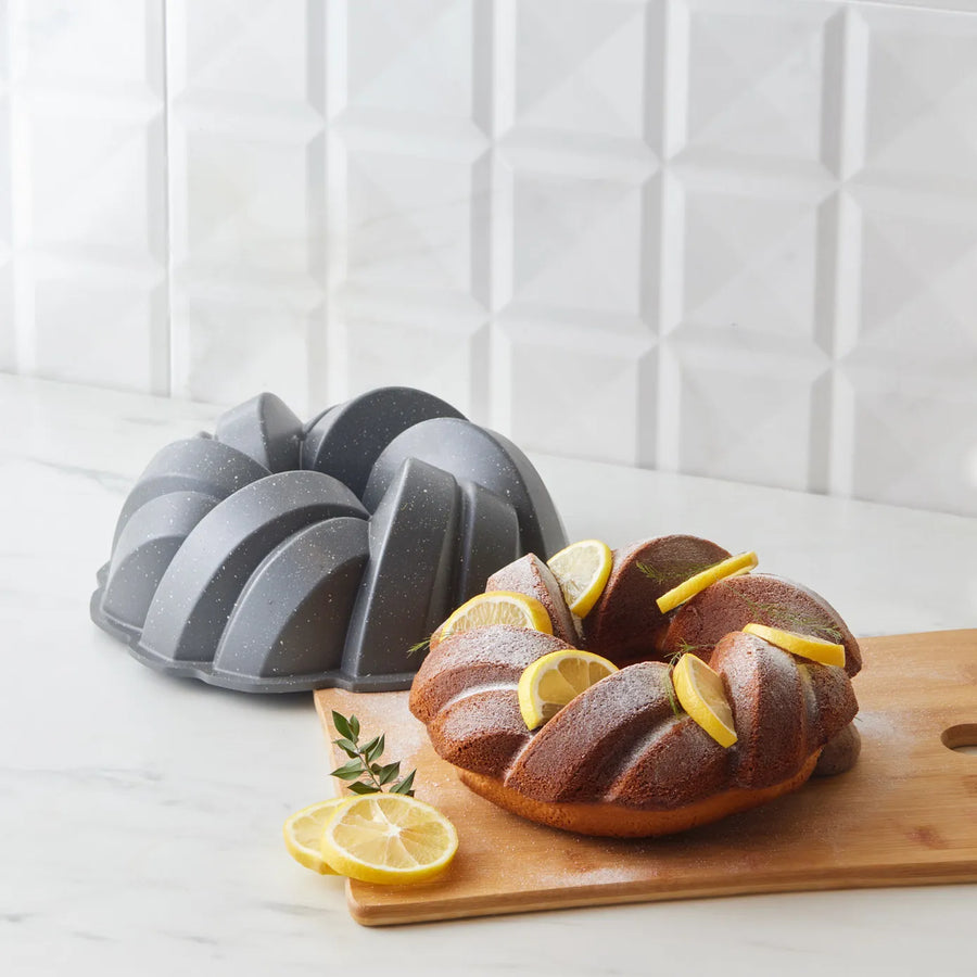 Karaca Cake Pro Aluminium Cast Decorative Cake Tin, 26cm, Anthracite
